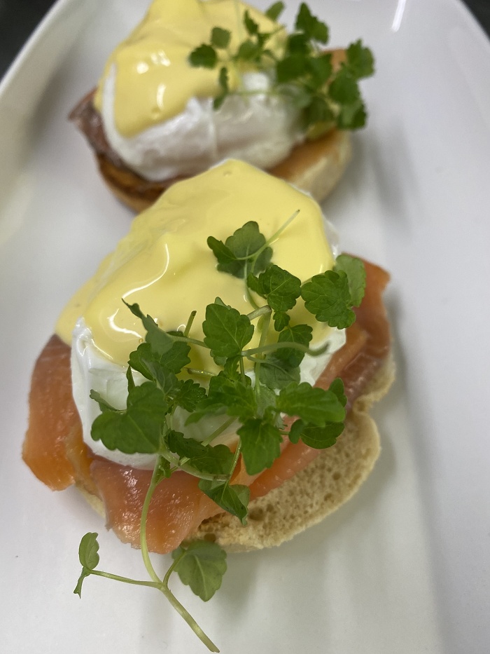 Poached Eggs Royale